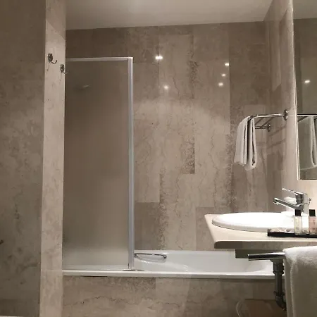 ホテル Montanarini