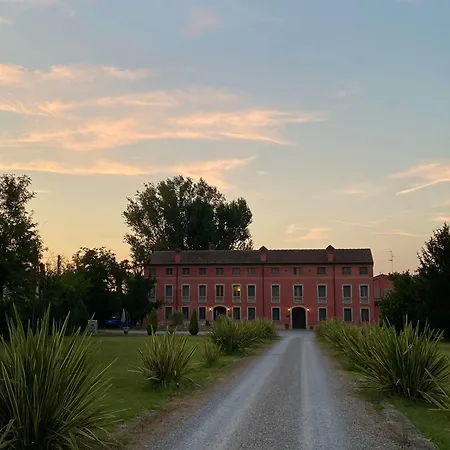 Montanarini ホテル Villarotta