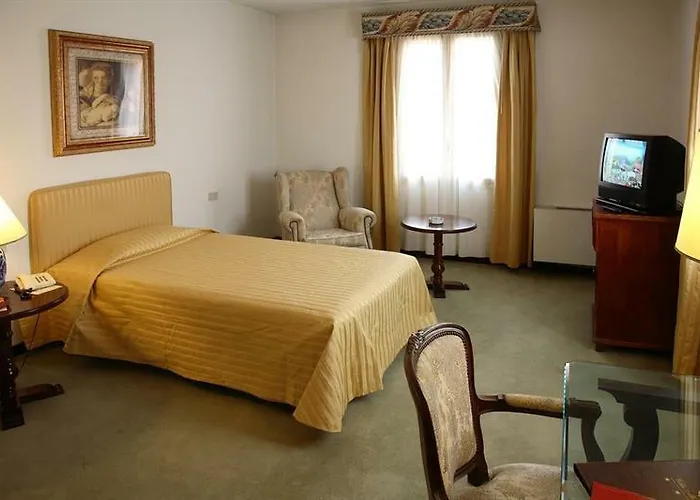 Montanarini Hotel Villarotta